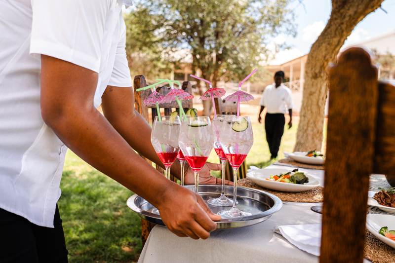 Sundowner cocktails at the table