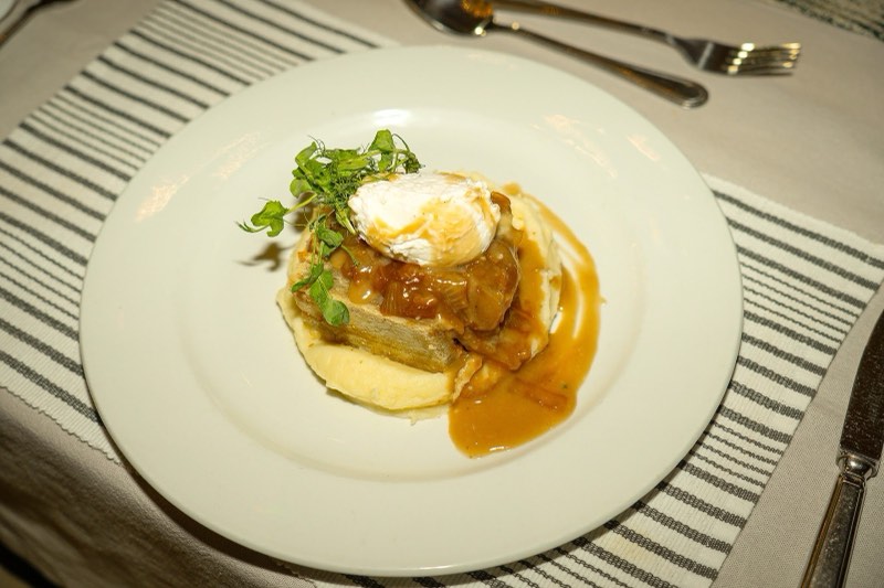 Poached egg with polenta