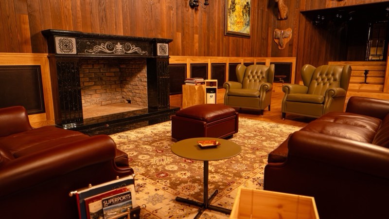 Vault lounge